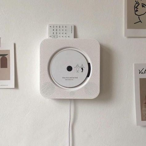 Lennon 90s CD Player